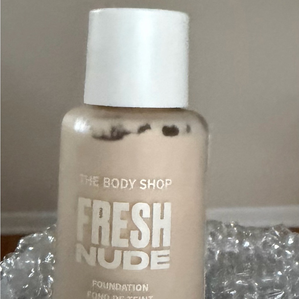 The Body Shop Fresh Nude Foundation - Nude Beige